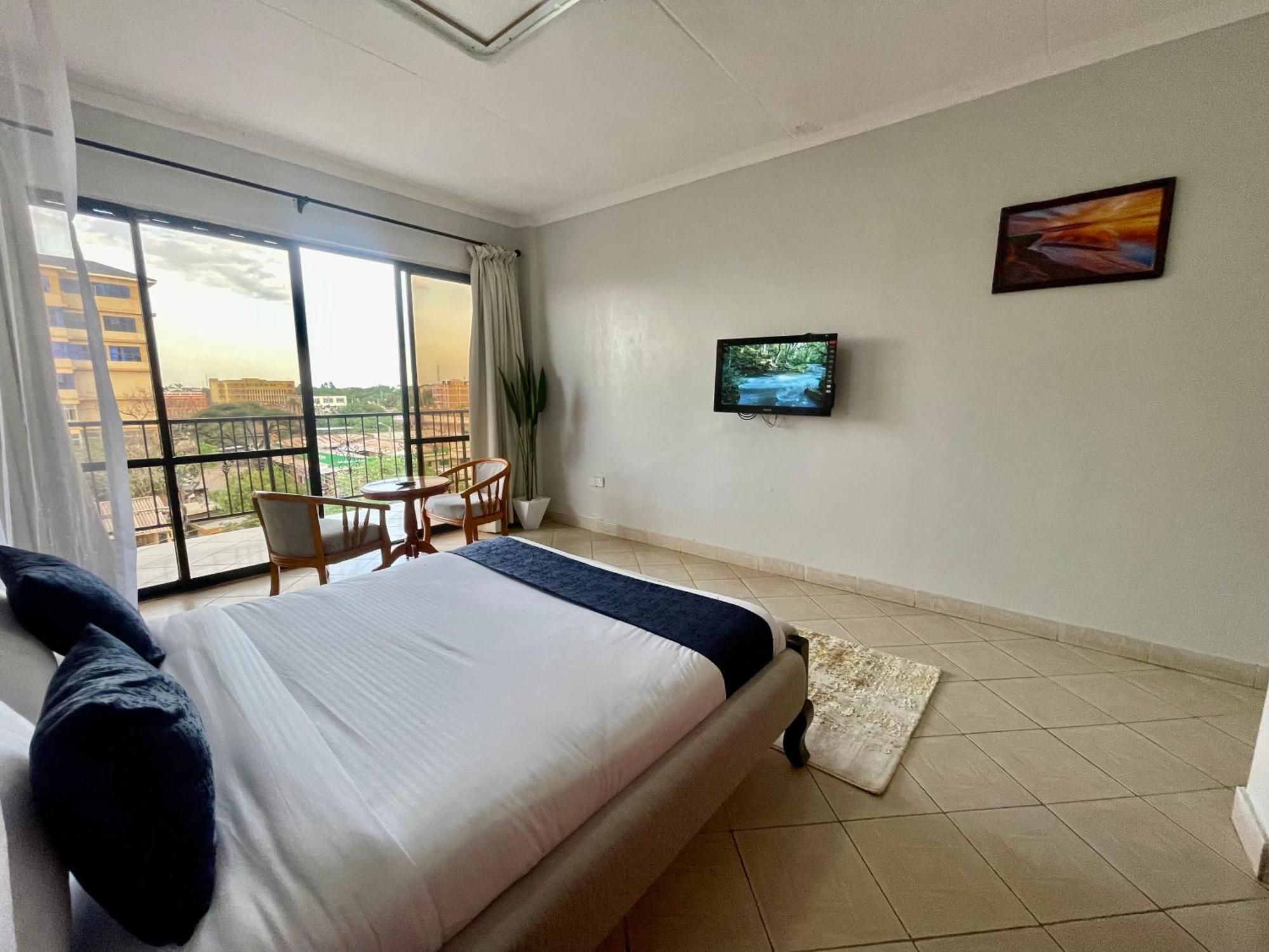Iman Hotel Isiolo Exterior foto
